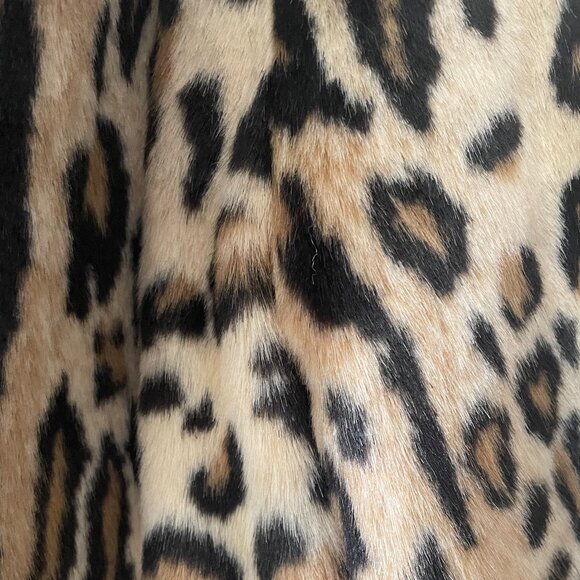 Apparis Faux Fur Leopard Coat - Picture 9 of 16